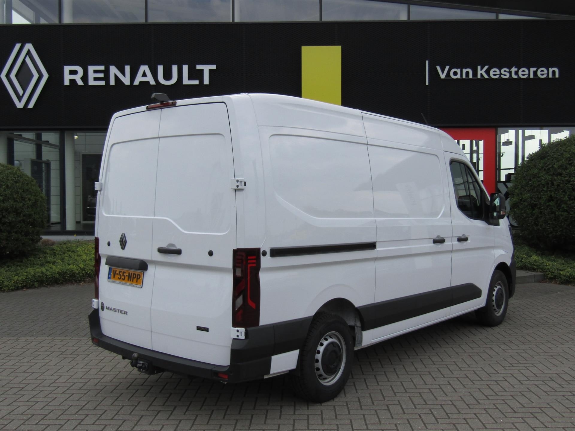 RENAULT Master GB 40kWh 130pk urban range L2H2 T35 Advance / Trekhaak / Navigatie / Camera / 4 Seizoenbanden