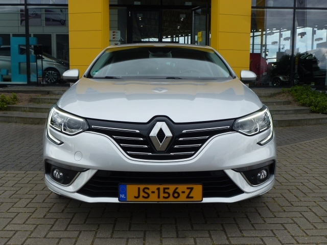 RENAULT Megane 1.2 TCe 130pk Bose / Easy Life / Camera / Trekhaak