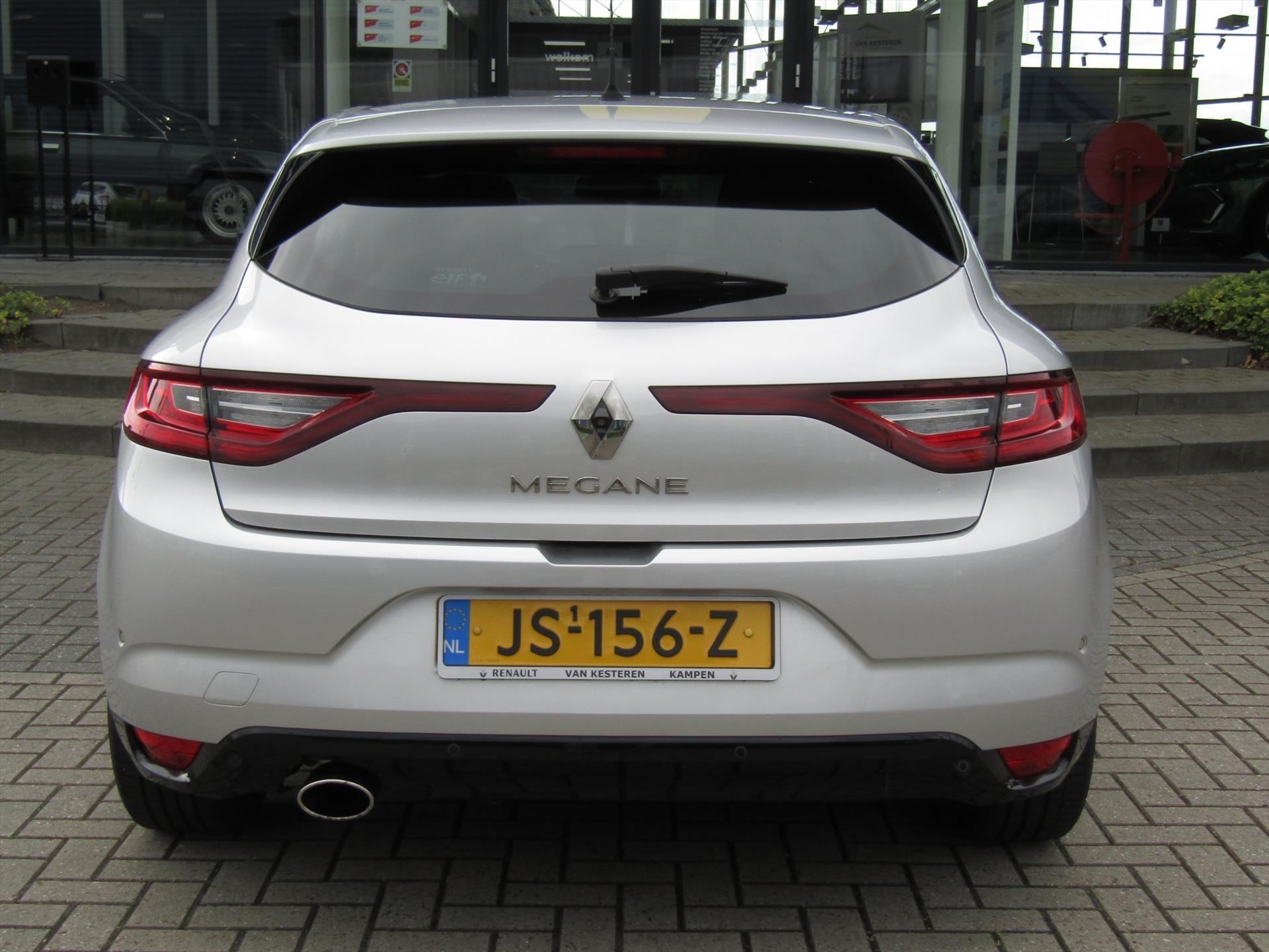 RENAULT Megane 1.2 TCe 130pk Bose / Trekhaak(afneembaar) / Navigatie / Camera / Blindspot Warning