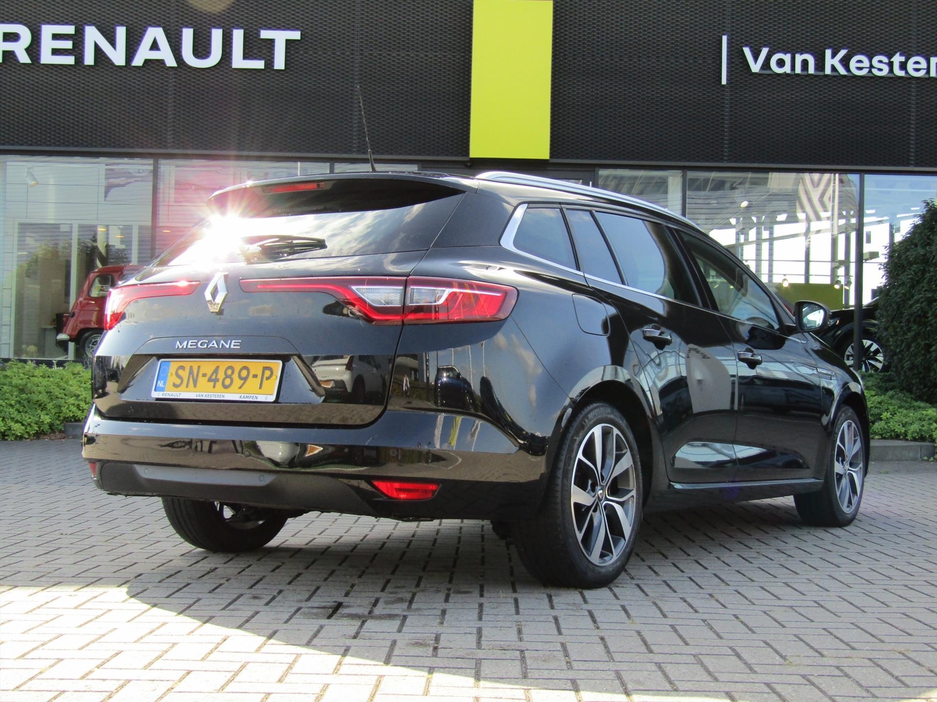 RENAULT Mégane Estate 1.3 TCe Navigatie / Caravantrekker 1700KG / Bose Velgen / NL Auto