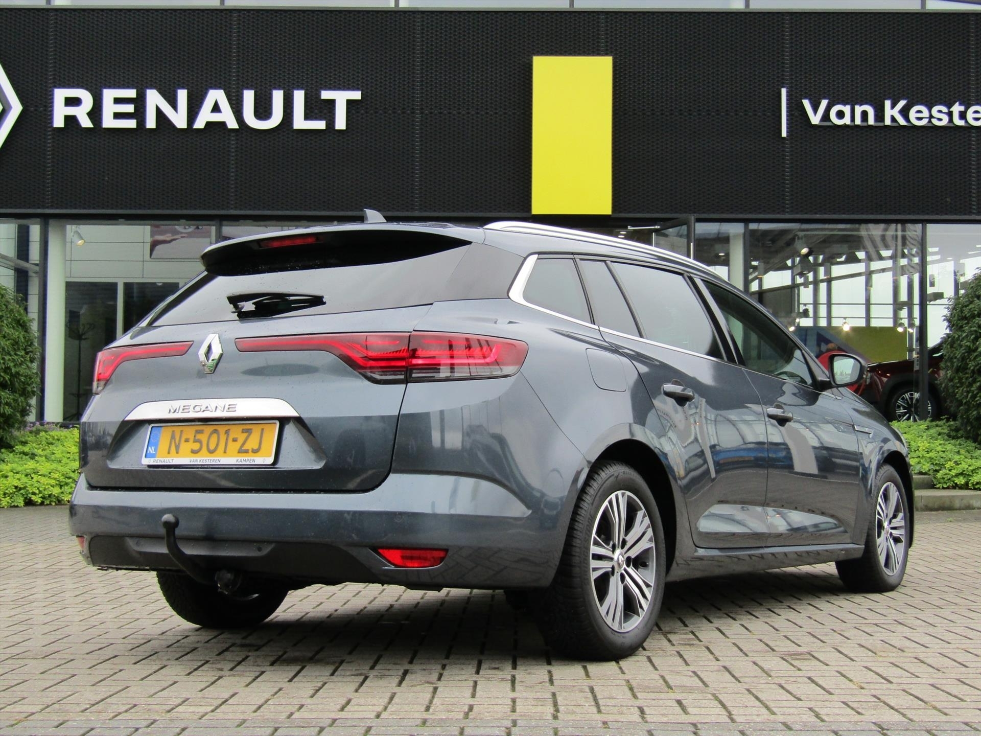 RENAULT Mégane Estate 1.5 Blue dCi  Intens / Trekhaak / Navigatie / Camera / Leder / 1e eigenaar / Compleet dealer O.H.