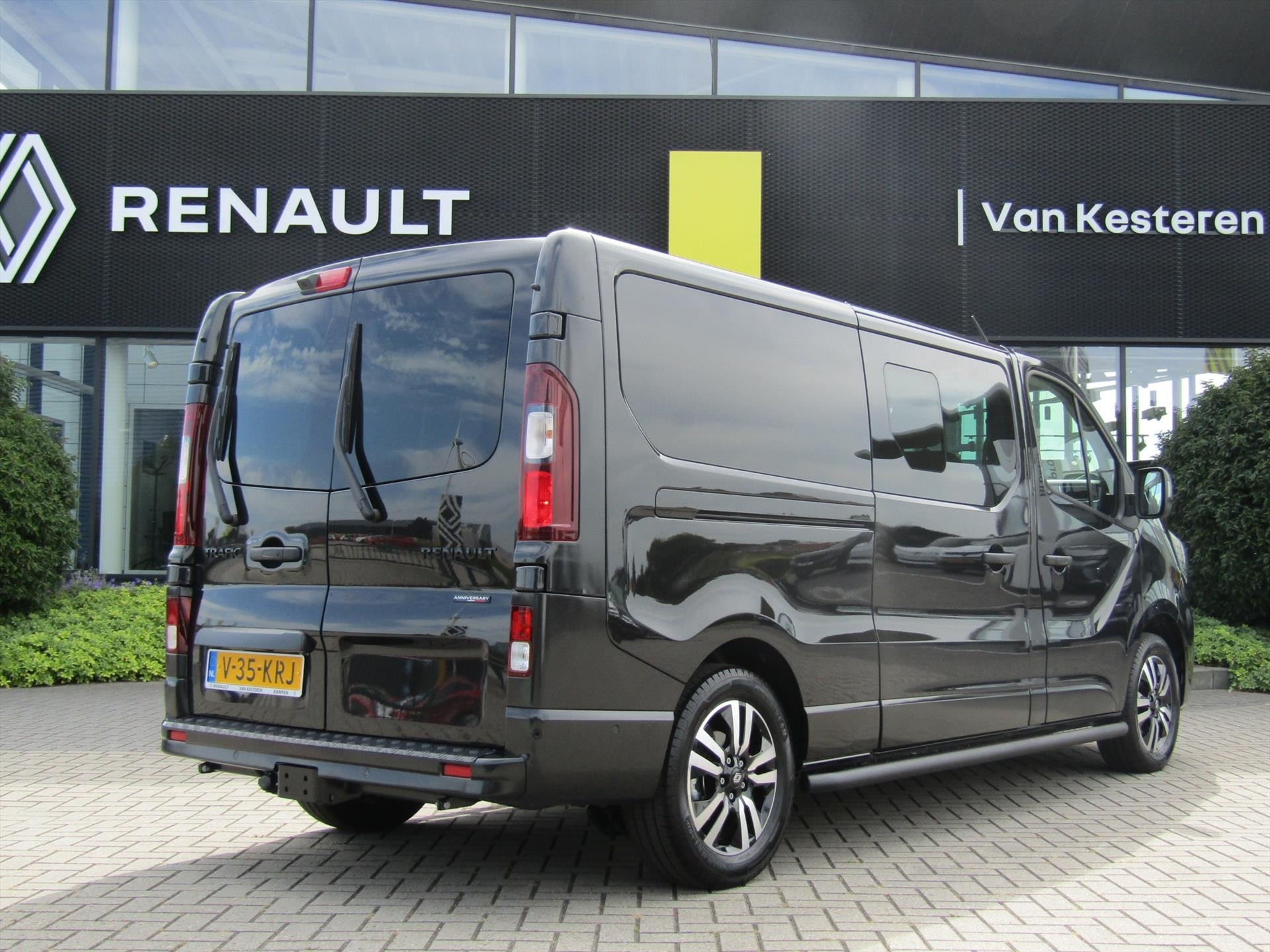 RENAULT Trafic Dubbel Cabine 2.0 dCi EDC 170pk L2H1 5pers. Anniversary / Trekhaak / Camera / Alarm
