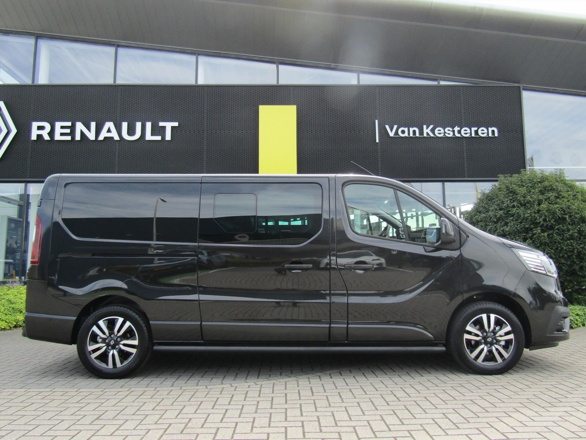 RENAULT Trafic Dubbel Cabine 2.0 dCi EDC 170pk L2H1 5pers. Anniversary / Trekhaak / Camera / Alarm