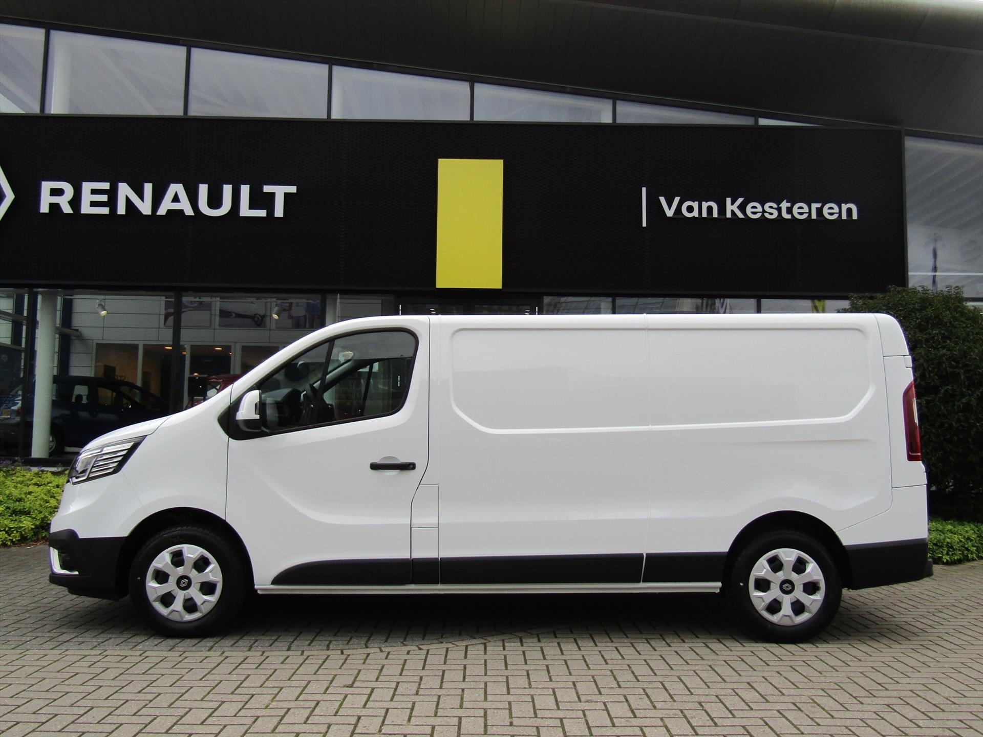 RENAULT Trafic GB 2.0 Blue dCi 110pk L2H1 T30 Advance / Camera / Bilndspot / Carplay / Androidauto / Clima / CC