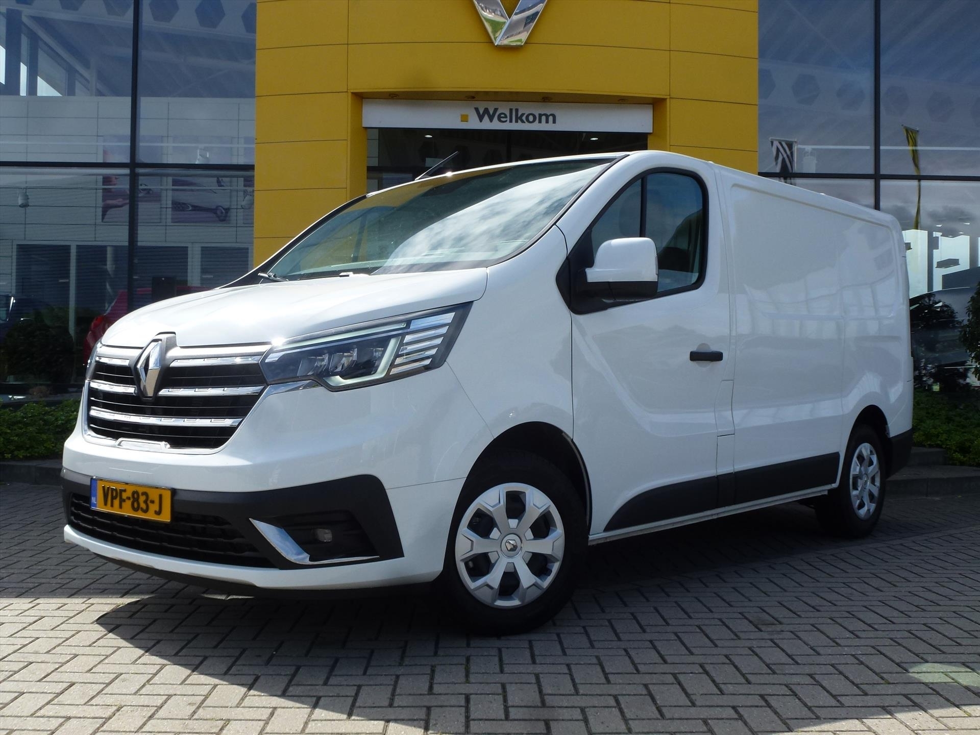 Renault Trafic GB 2.0 Blue dCi 131pk L1H1 T27 Work Edition / Trekhaak / Navigatie