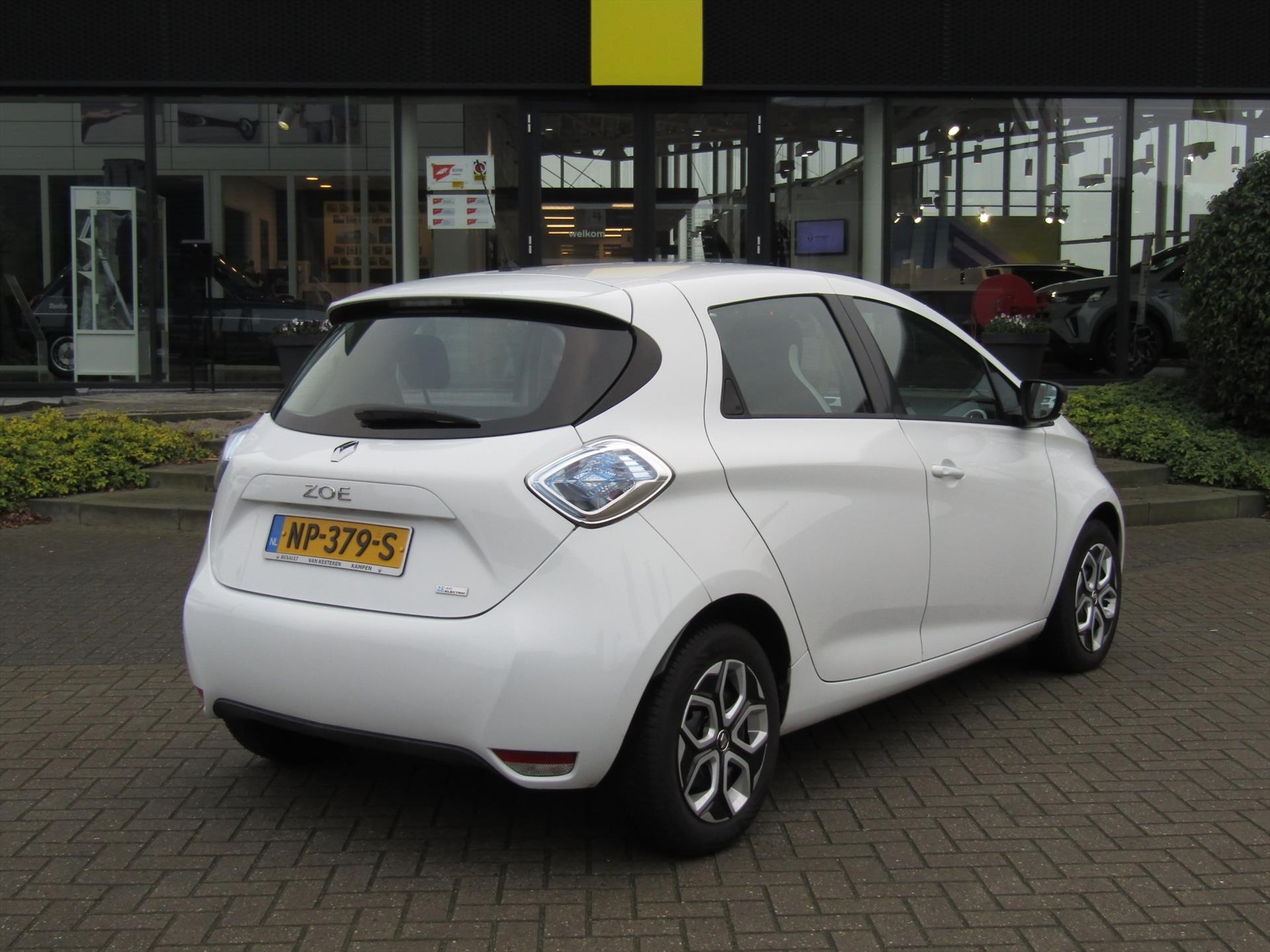 RENAULT Zoe 90pk (Batterijhuur) Life Quickcharge Z.E. 40 / Navigatie / Compleet dealer O.H.