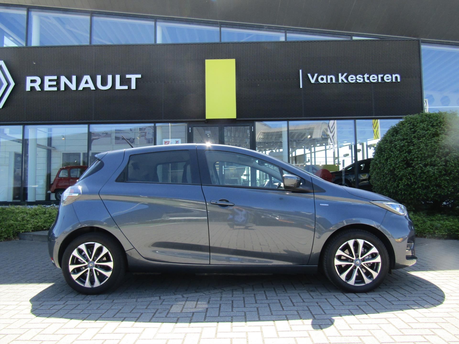 RENAULT Zoe R135 (batterijhuur) Edition One / Trekhaak / Navigatie 9,3 / Camera / Blindspot / Stoelverwarming
