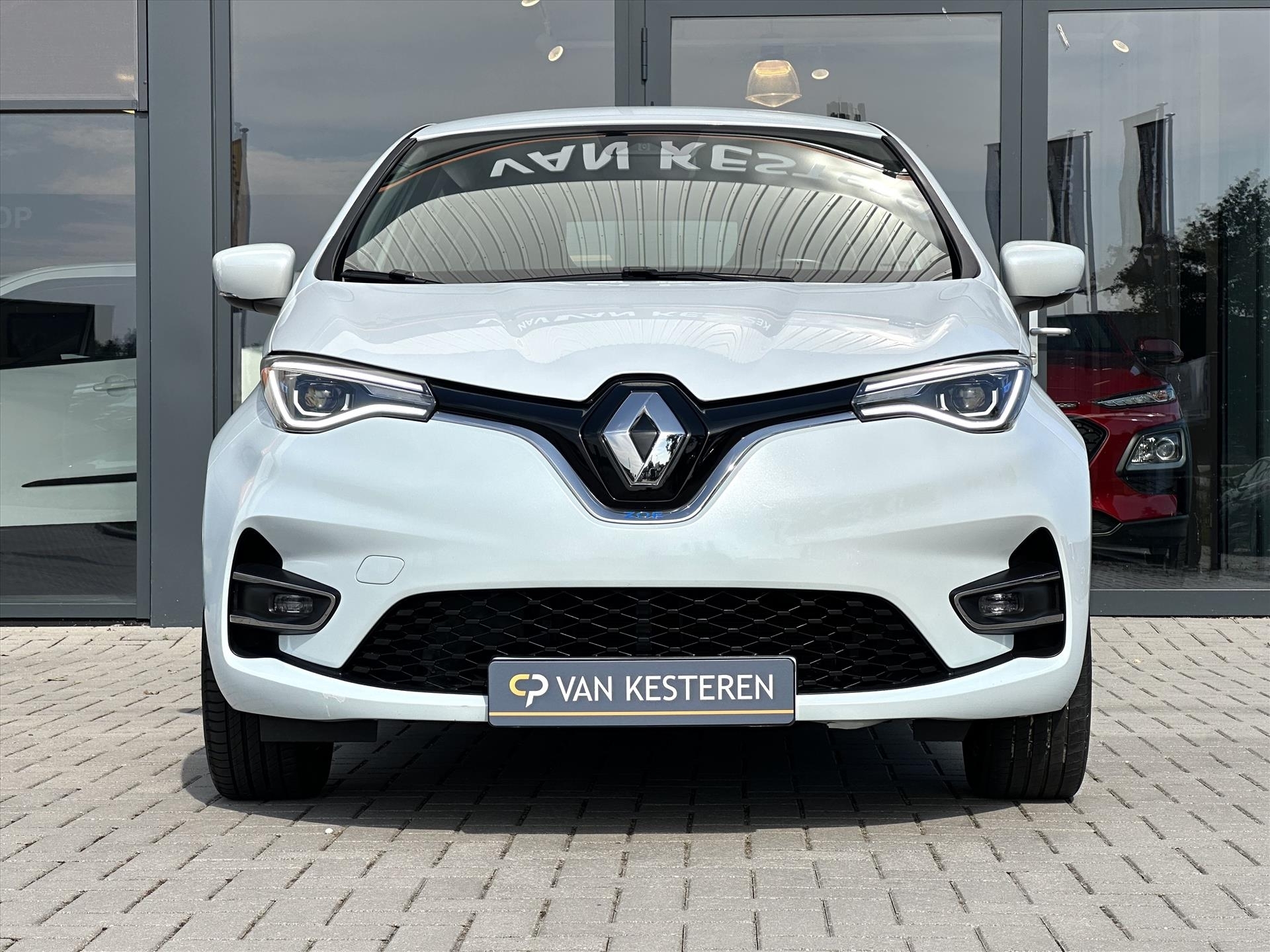 Renault Zoe R135 Zen Koopaccu | Trekh. | Stoel + Stuurverwarming | CCS Lader | NL Auto |